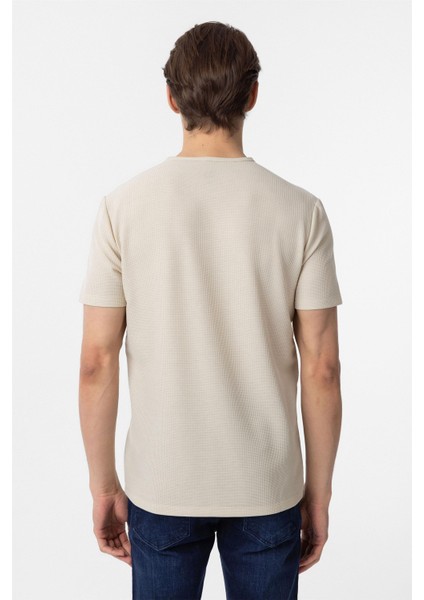 Bej Slim Fit Armürlü Bisiklet Yaka Tişört indirimleri