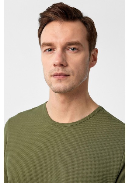 Haki Slim Fit Armürlü Bisiklet Yaka Tişört fiyatları