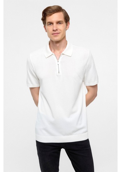 Beyaz Regular Düz Polo Yaka Triko Tşört