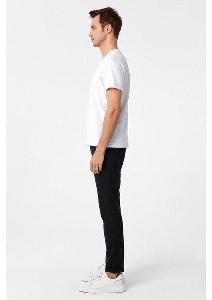 Beyaz Slim Fit Düz V Yaka Tişört modelleri