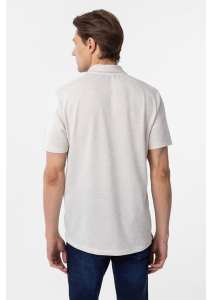 Ekru Regular Armürlü Polo Yaka Tişört indirimleri