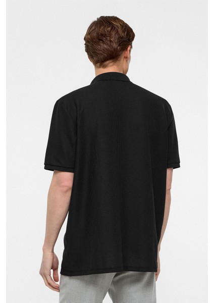 Siyah Regular Armürlü Polo Yaka Tişört fırsatları