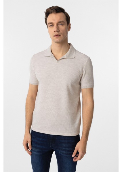 Bej Slim Fit Armürlü Polo Yaka Tişört fırsatları
