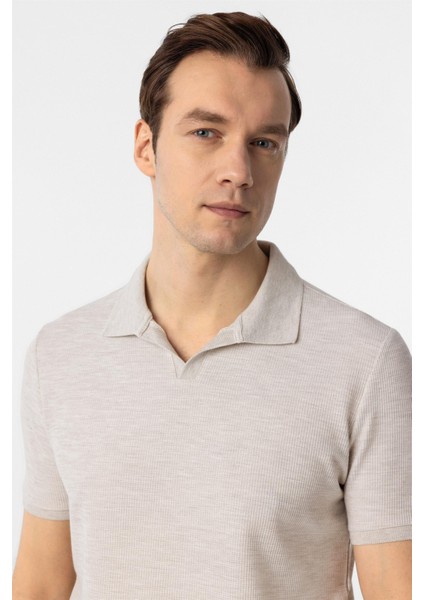 Bej Slim Fit Armürlü Polo Yaka Tişört indirimleri