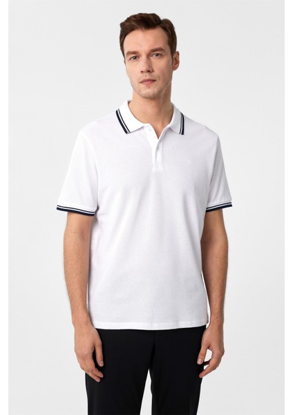 Beyaz Regular Armürlü Polo Yaka Tişört