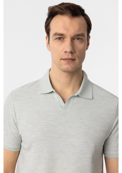 Yeşil Slim Fit Armürlü Polo Yaka Tişört fırsatları