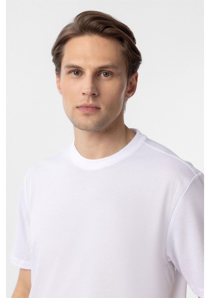 Beyaz Slim Fit Armürlü Bisiklet Yaka Tişört modelleri