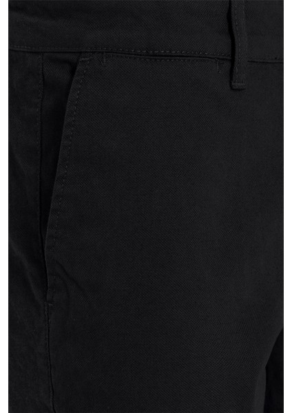 Siyah Regular Armürlü Pantolon