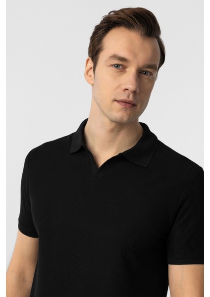 Siyah Slim Fit Armürlü Polo Yaka Tişört fırsatları