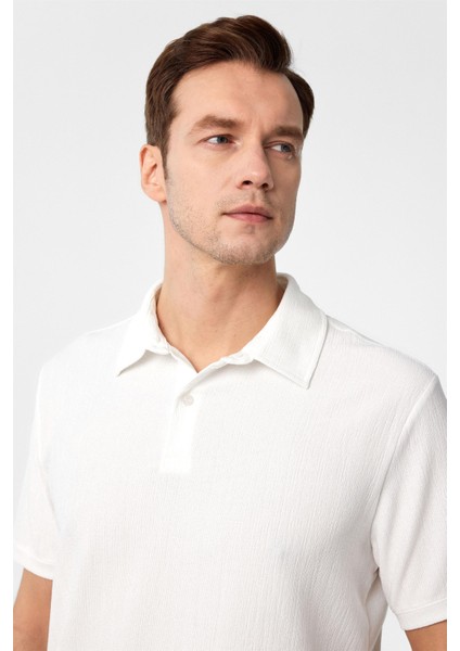 Beyaz Regular Düz Polo Yaka Tişört fiyatları