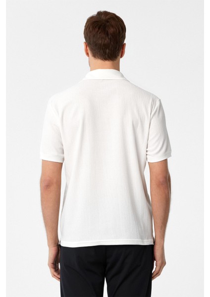Beyaz Regular Düz Polo Yaka Tişört indirimleri