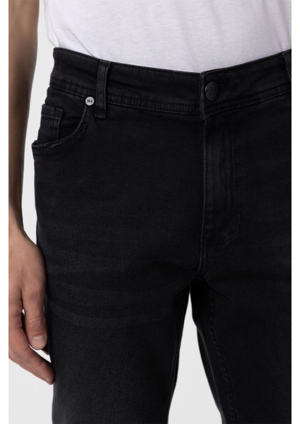 Siyah Slim Fit Denim Pantolon fırsatları