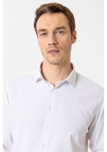 Beyaz Slim Fit Düz Klasik Yaka Gömlek fırsatları