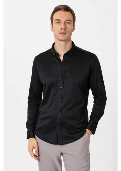 Siyah Slim Fit Armürlü Düğmeli Yaka Gömlek