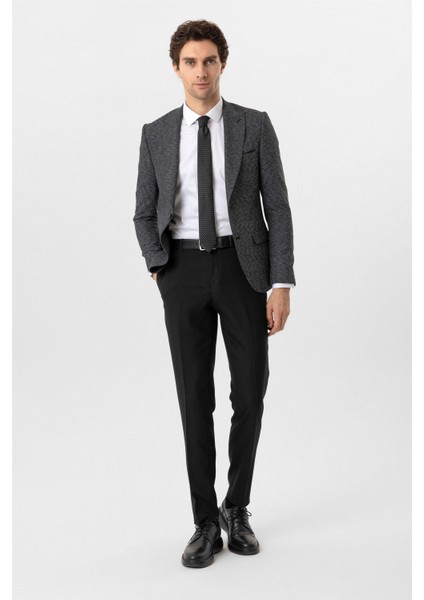 Siyah Slim Fit Armürlü Sivri Yaka 6 Drop Yelekli Klasik Takım Elbise