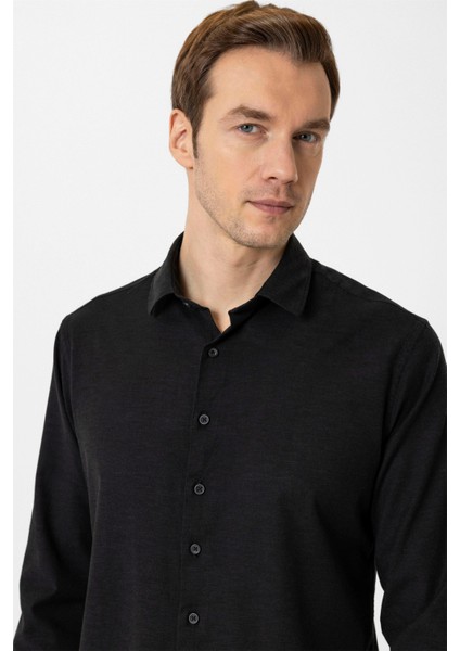 Siyah Slim Fit Düz Klasik Yaka Gömlek modelleri
