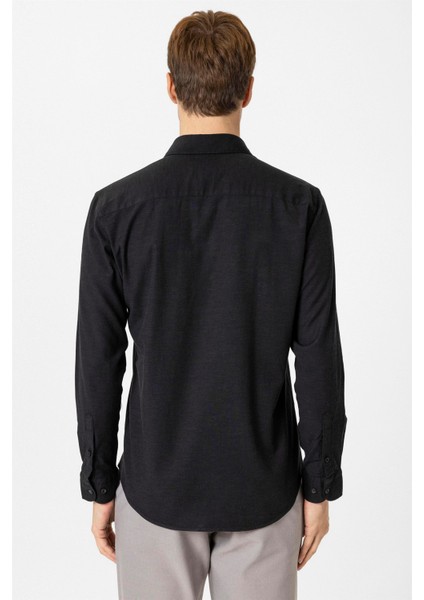 Siyah Slim Fit Düz Klasik Yaka Gömlek fırsatları