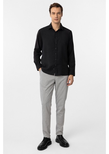 Siyah Slim Fit Düz Klasik Yaka Gömlek indirimleri