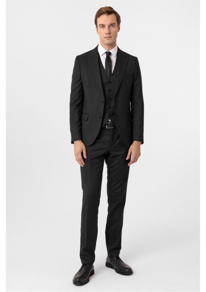 Siyah Slim Fit Armürlü Sivri Yaka 6 Drop Yelekli Klasik Takım Elbise