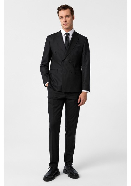 Siyah Slim Fit Çizgili Sivri Yaka 6 Drop Klasik Takım Elbise