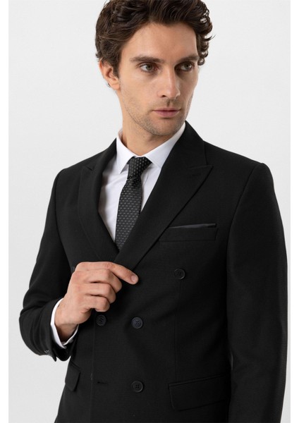 Siyah Slim Fit Armürlü Sivri Yaka 6 Drop Klasik Takım Elbise