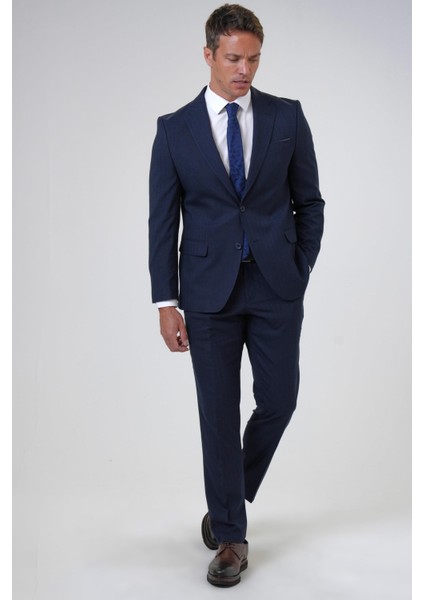 Lacivert Regular Armürlü Sivri Yaka 4 Drop Klasik Takım Elbise