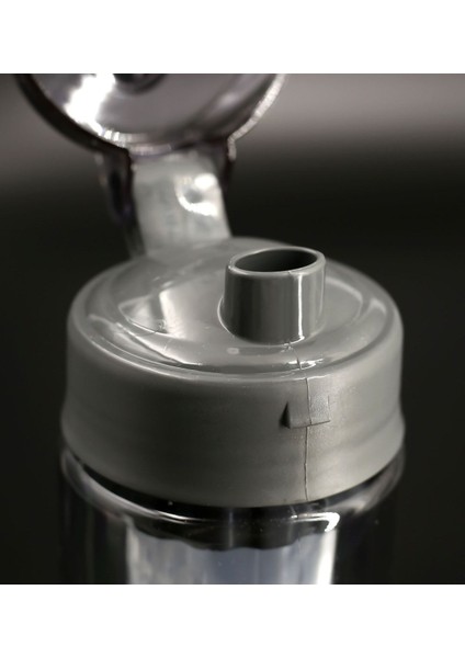 Gri Renkli 540 ml Hafif ve Sağlıklı Matara, BPA Free, Şık ve Kullanışlı Tasarım