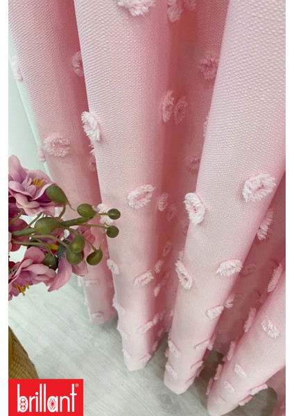 Fon Perde Şeker Pembe Pufy Brillant Püsküllü, Ponponlu, Saçaklı Fon Perde Sık Pileli Keten Pano Fon modelleri