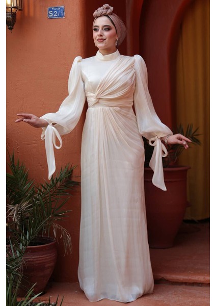 Drape Detaylı Krem Tesettür Abiye Elbise 52285KR
