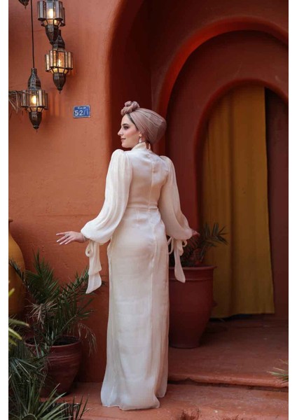 Drape Detaylı Krem Tesettür Abiye Elbise 52285KR indirimleri