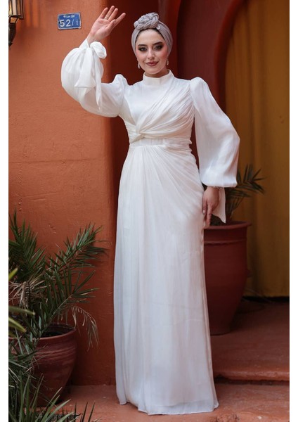 Drape Detaylı Beyaz Tesettür Abiye Elbise 52285B fırsatları