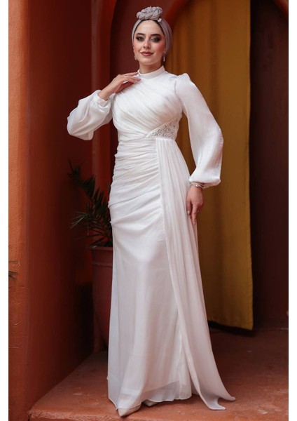 Drape Detaylı Beyaz Tesettür Abiye Elbise 52585B fırsatları