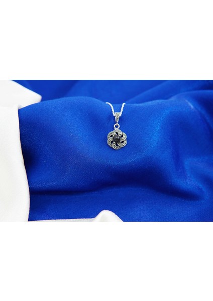 Oltutaşı Döngü Gümüş Kolye