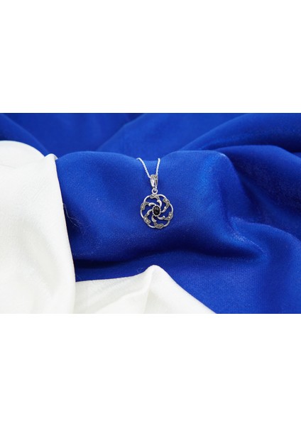 Oltutaşı Gezegen Gümüş Kolye