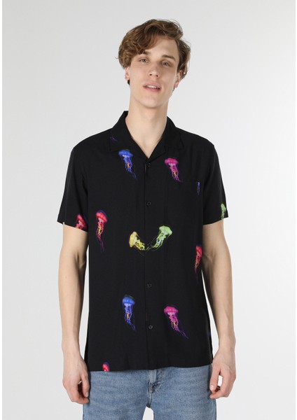 Regular Fit Shirt Neck Baskılı Siyah Erkek Kısa Kol Gömlek fırsatları