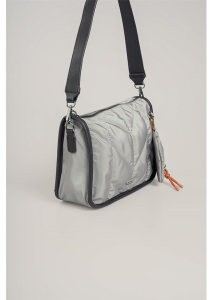 Kadın 17732 Omuz Askılı El Çantası indirimleri