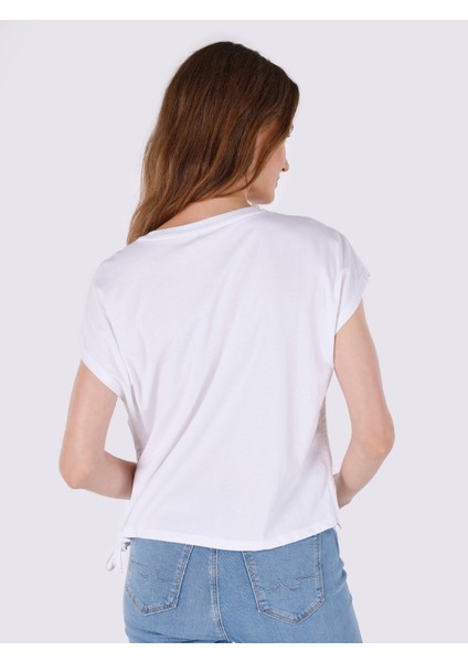 Regular Fit Yuvarlak Yaka Baskılı Kadın Beyaz Kısa Kol Tişört fiyatları