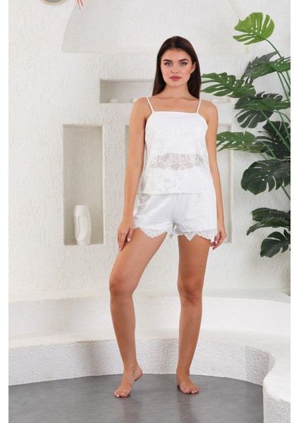 Kadın Beyaz Saten Dantelli Askılı Şık Pijama Takımı
