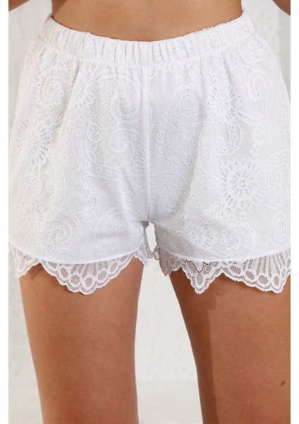 Kadın Beyaz Saten Dantelli Askılı Şık Pijama Takımı indirimleri