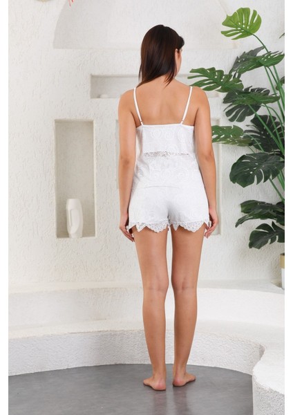 Kadın Beyaz Saten Dantelli Askılı Şık Pijama Takımı fiyatları
