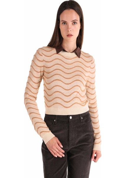 Slim Fit Yuvarlak Yaka Çizgili Kadın Bej Kazak