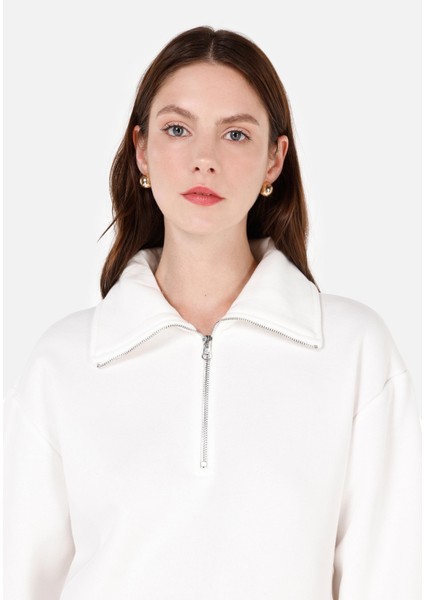 Regular Fit Fermuarlı Nakışlı Kadın Beyaz Sweatshirt fırsatları