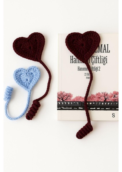 Amigurumi Örgü Kalpli Kitap Ayracı