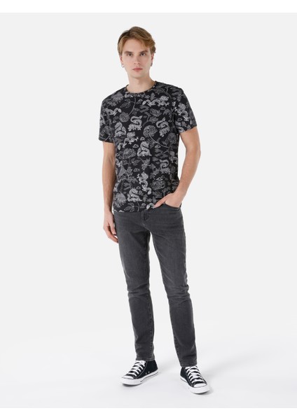 Regular Fit Yuvarlak Yaka Erkek Antrasit Kısa Kol Tişört Cl1068017 modelleri