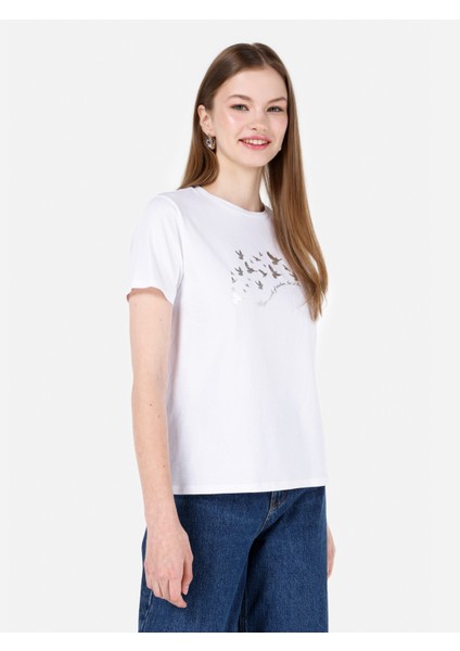 Regular Fit Yuvarlak Yaka Kadın Beyaz Kısa Kol Tişört Cl1068592