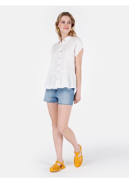 Normal Kesim Shirt Yaka Fırfır Detaylı Beyaz Kadın Kısa Kol Gömlek CL1069199 modelleri