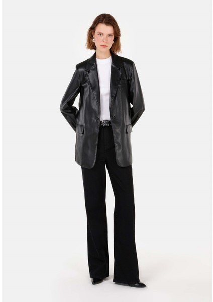 Regular Fit V Yaka Kadın Siyah Mont Pu modelleri