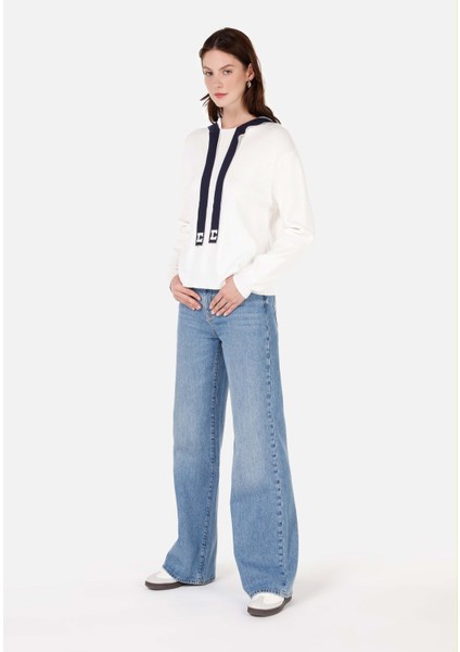 Regular Fit Kapüşonlu Kadın Beyaz Kazak modelleri