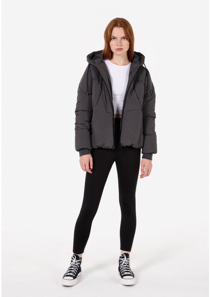 Regular Fit Kapüşonlu Kadın Antrasit Mont modelleri