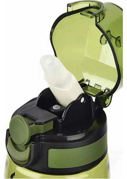 Yeşil 750 ml pipetli matara, kilit kapaklı, spor ve günlük kullanım için uygun